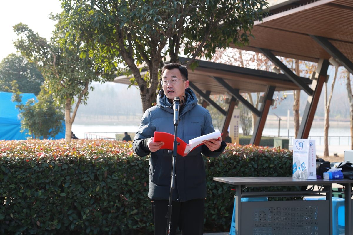 1767602306711100.jpg 2公司工会副主席李磊主持闭幕式.JPG